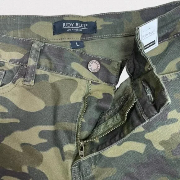 Judy Blue NEW Women's High Rise Camo Denim Jean Stretch Shorts Size L - Picture 7 of 11